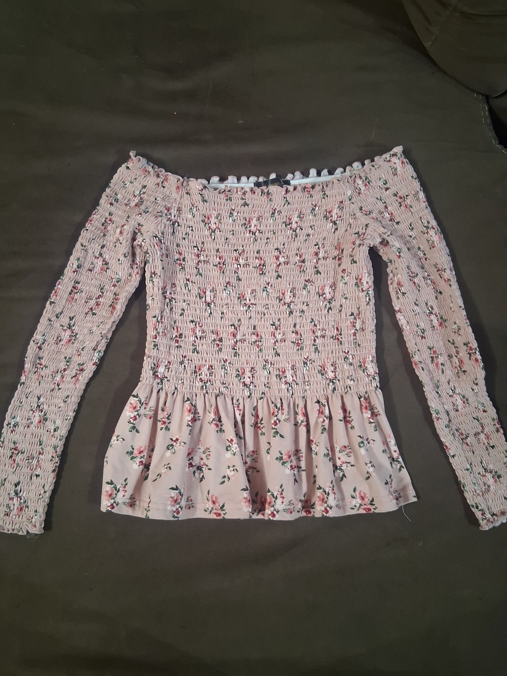 Women's Pink Floral Smocked Off-Shoulder Long Sleeve Top